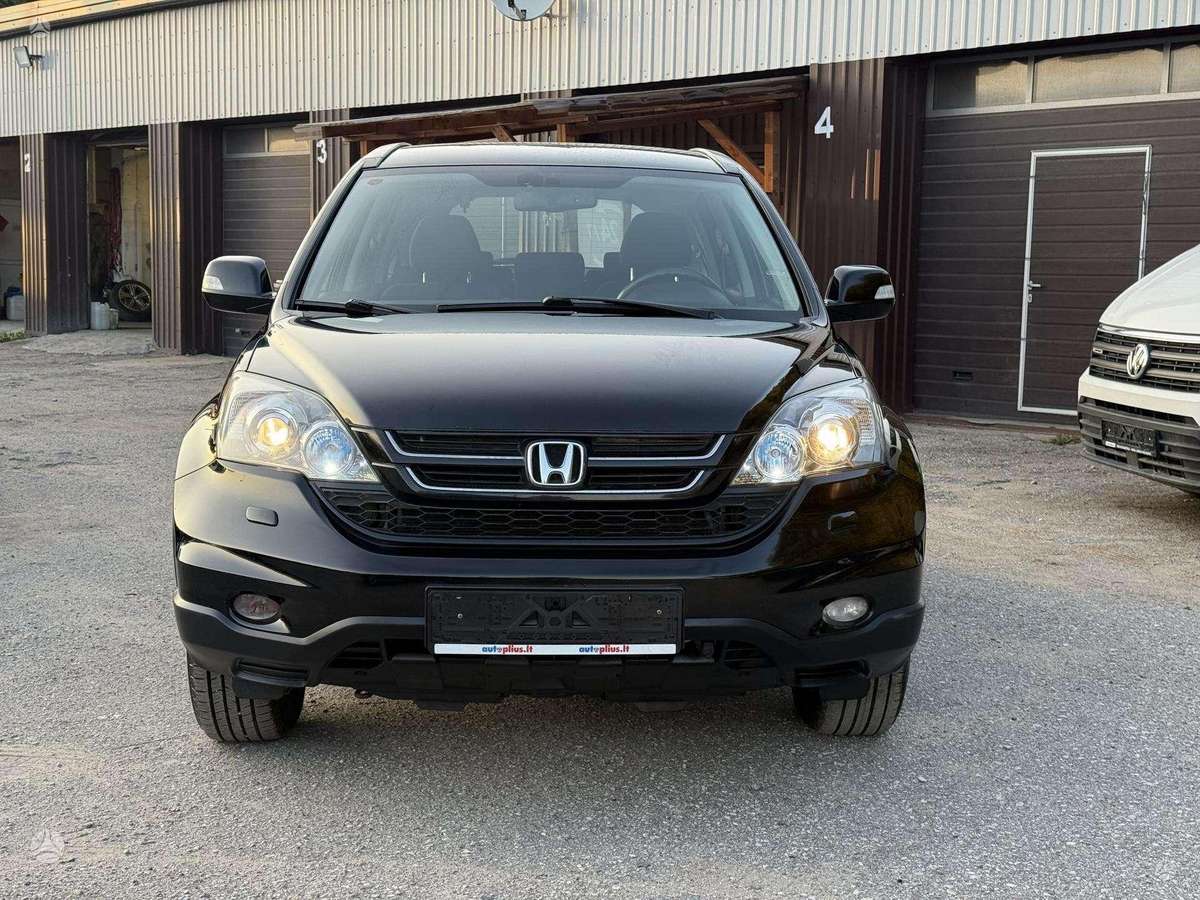 Honda CR-V 2010 — interior