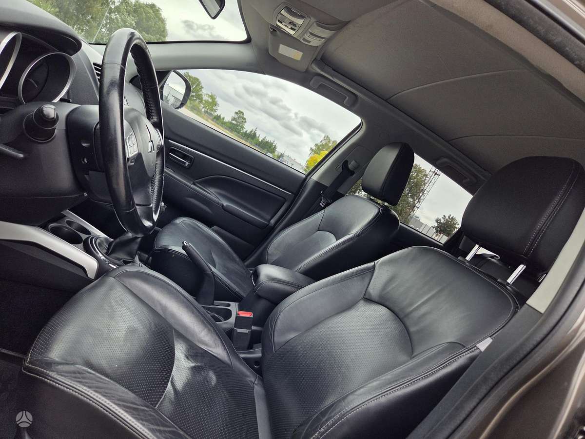 Mitsubishi ASX 2011 — photo 13