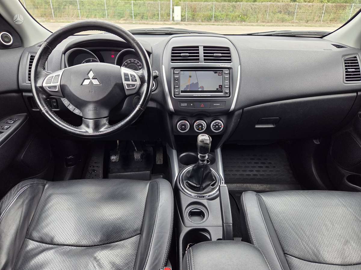 Mitsubishi ASX 2011 — photo 14