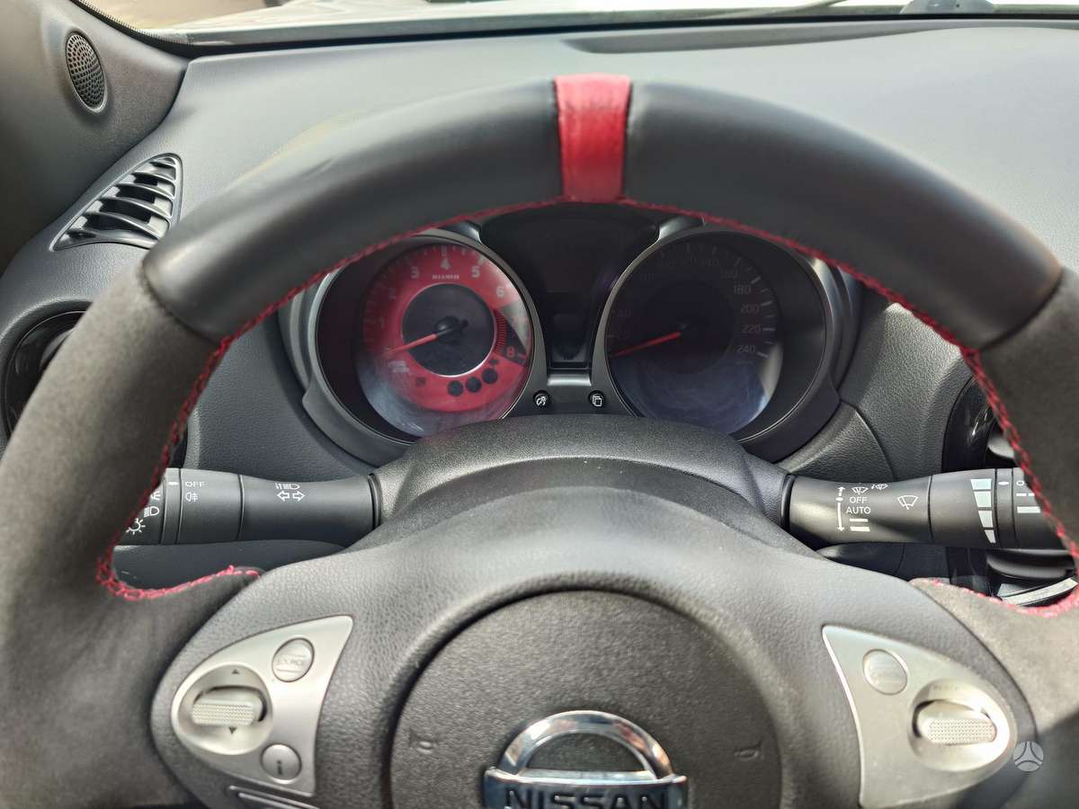 Nissan Juke 2013 — photo 14