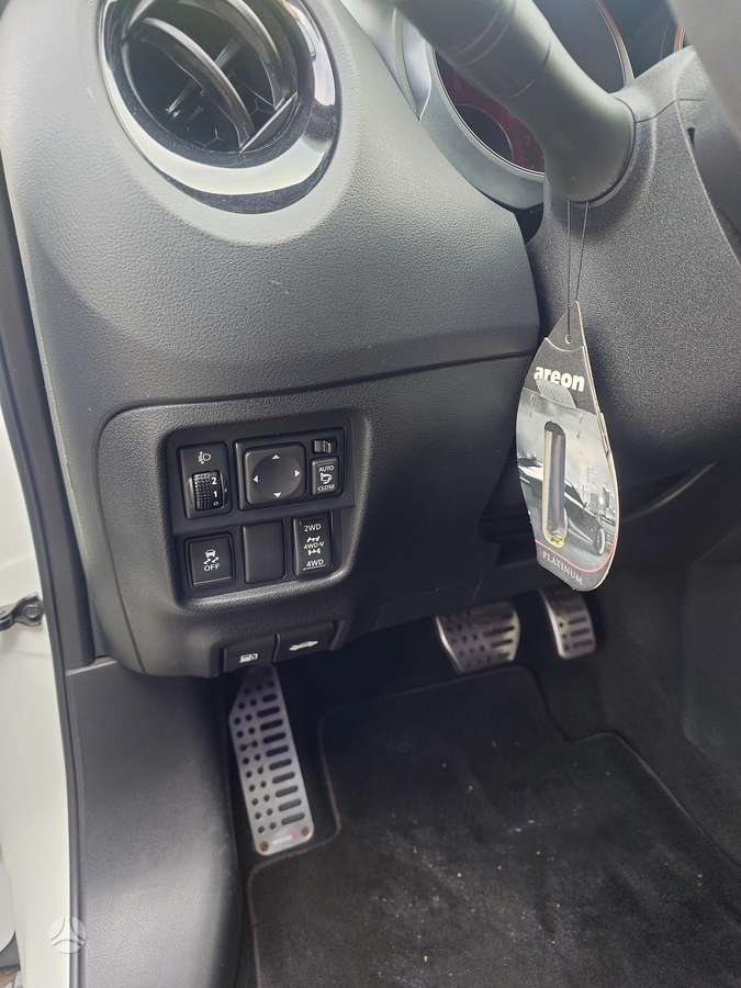 Nissan Juke 2013 — photo 20