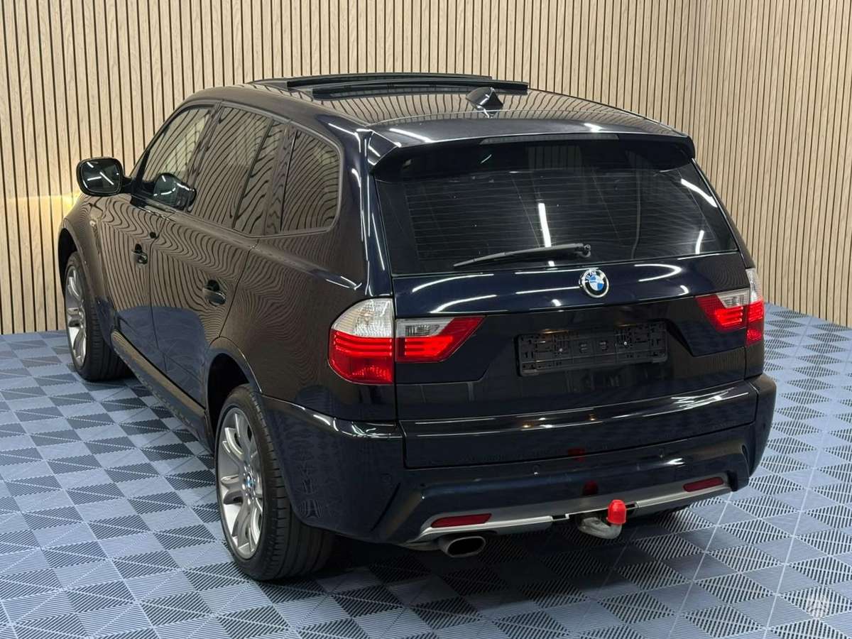 BMW X3 2010 — photo 11