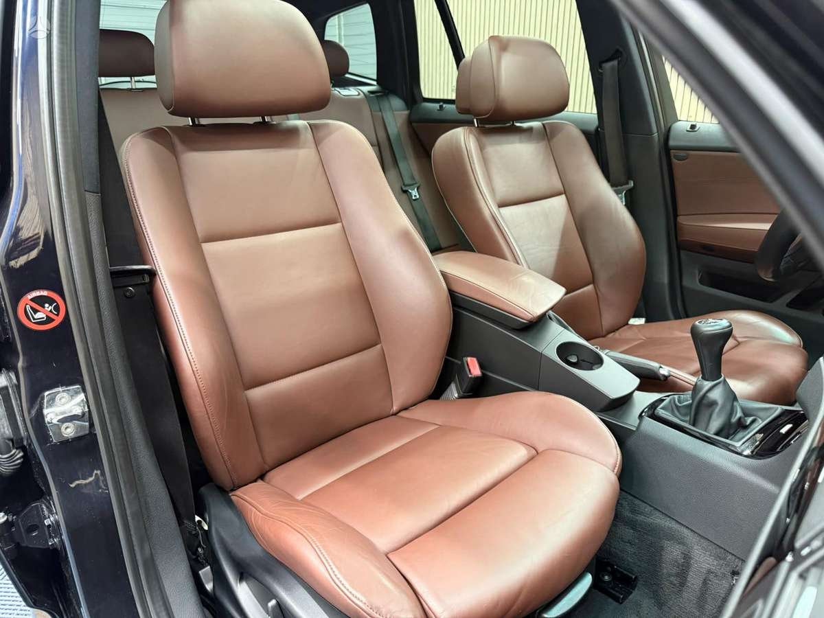 BMW X3 2010 — photo 13