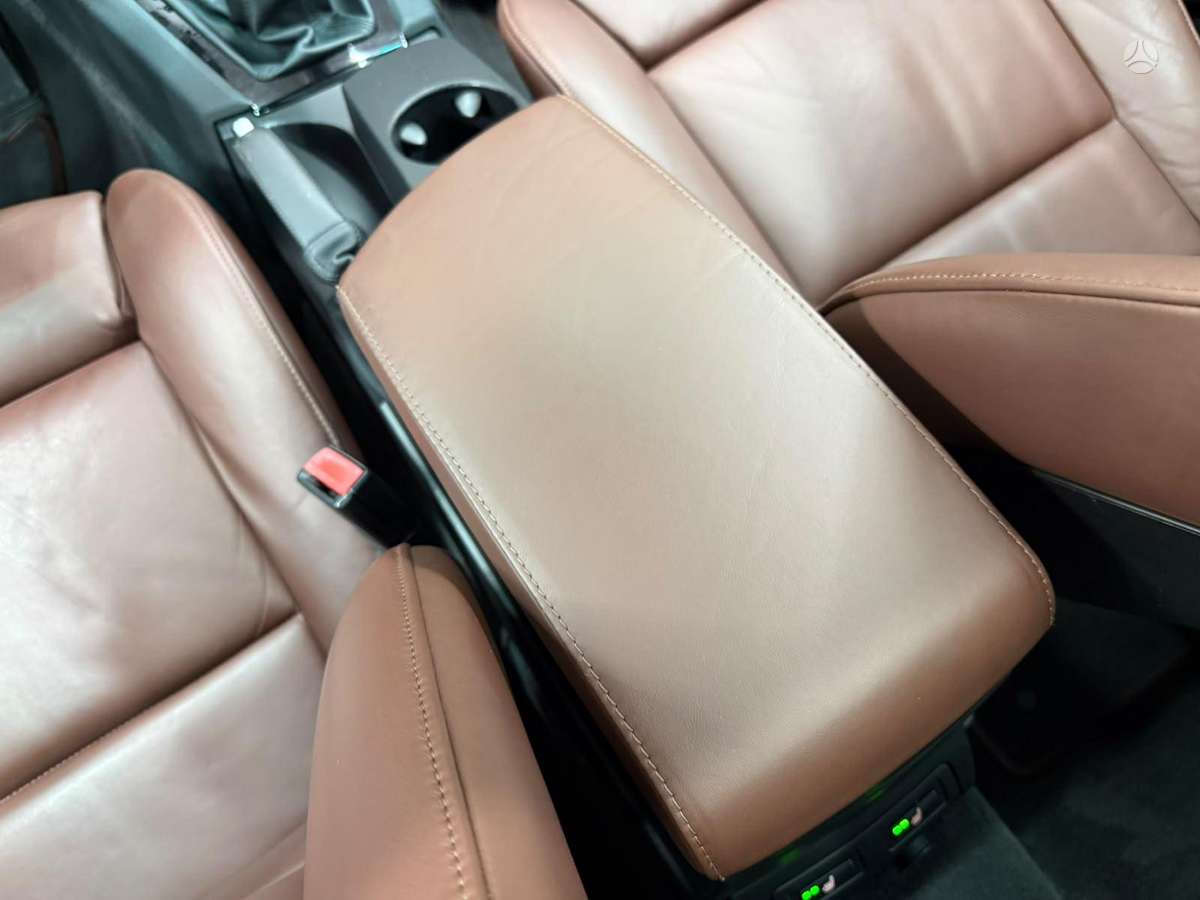 BMW X3 2010 — photo 19