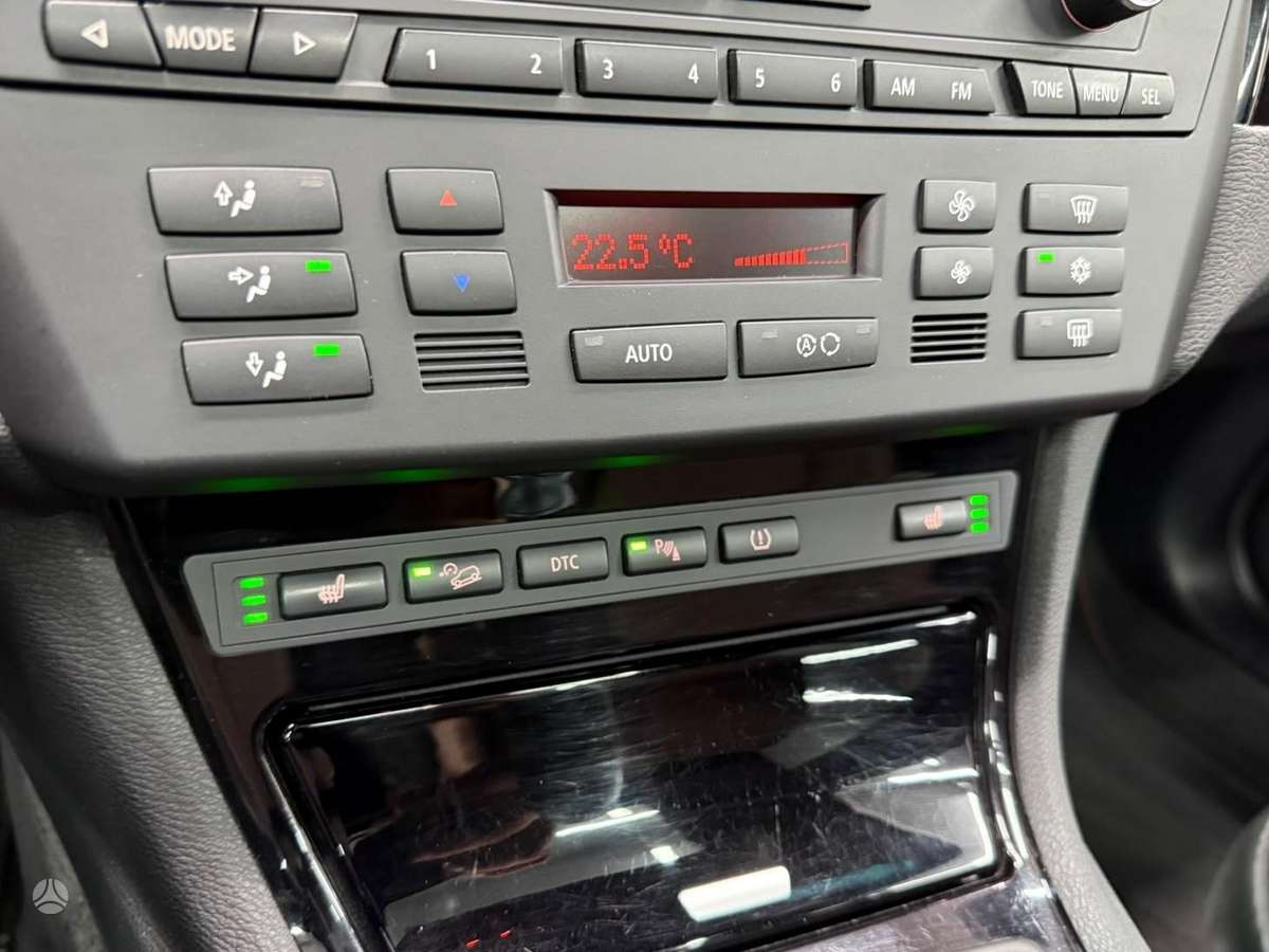 BMW X3 2010 — photo 26