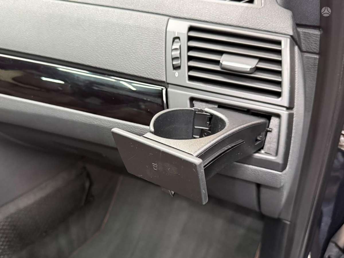 BMW X3 2010 — photo 27