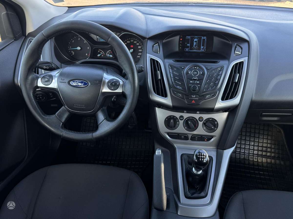 Ford Focus 2013 — фото 20