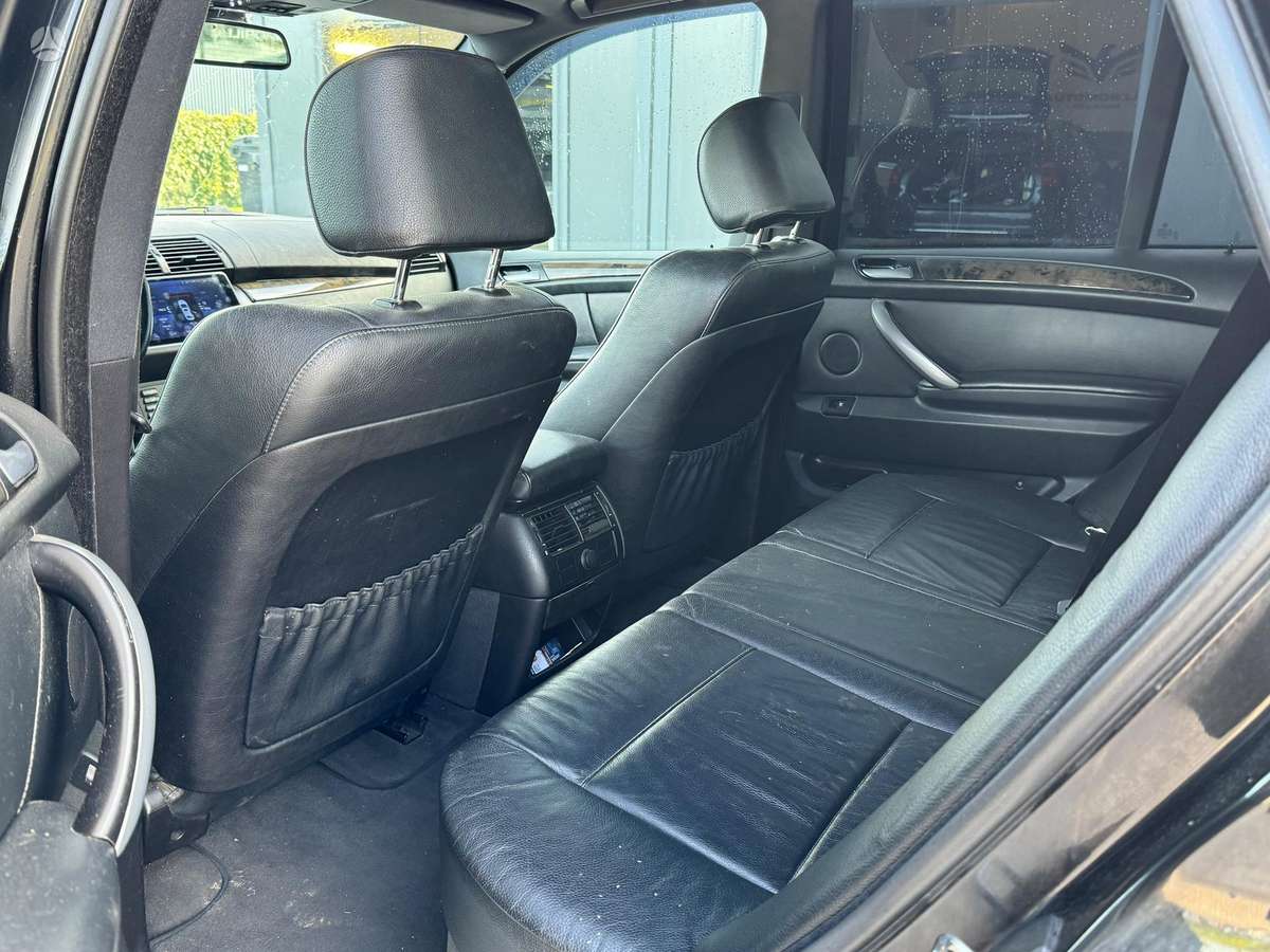 BMW X5 2006 — photo 10