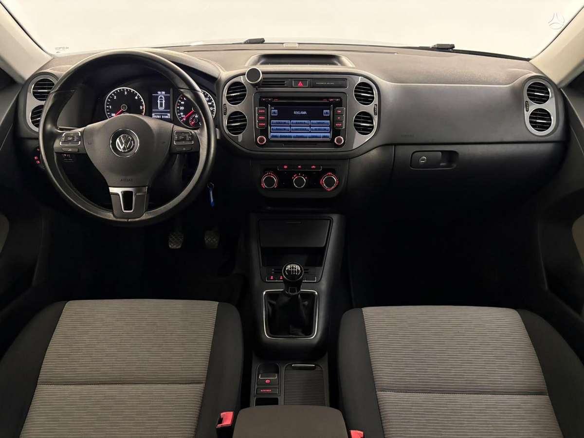 Volkswagen Tiguan 2012 — photo 15