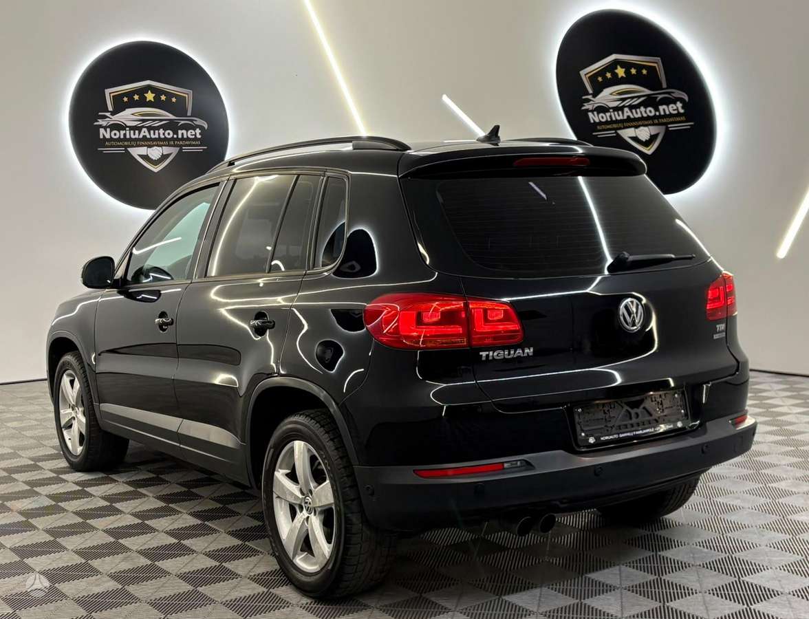Volkswagen Tiguan 2012 — photo 24