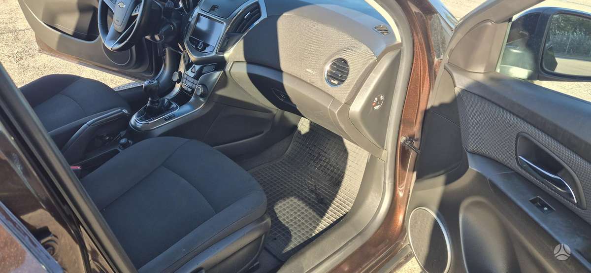 Chevrolet Cruze 2013 — photo 18