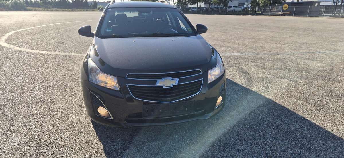Chevrolet Cruze 2013 — rear view