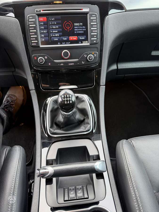 Ford Galaxy 2013 — фото 10