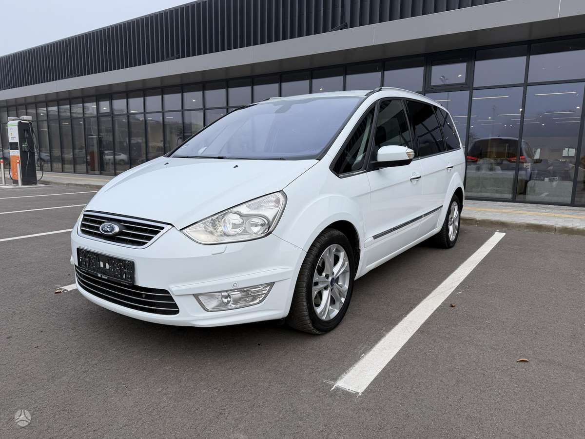 Ford Galaxy 2013 — салон