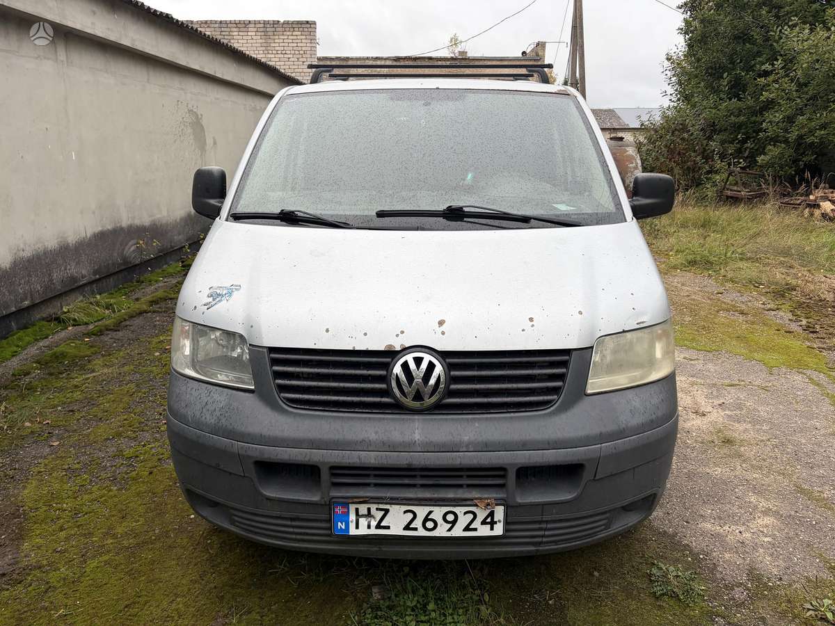 Volkswagen Transporter 2009 — вигляд ззаду