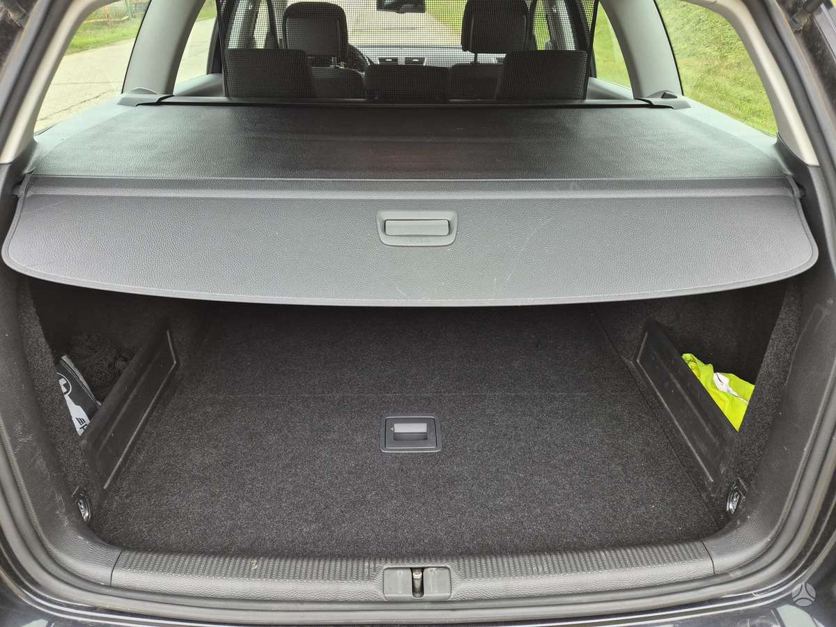 Volkswagen Passat 2012 — photo 15