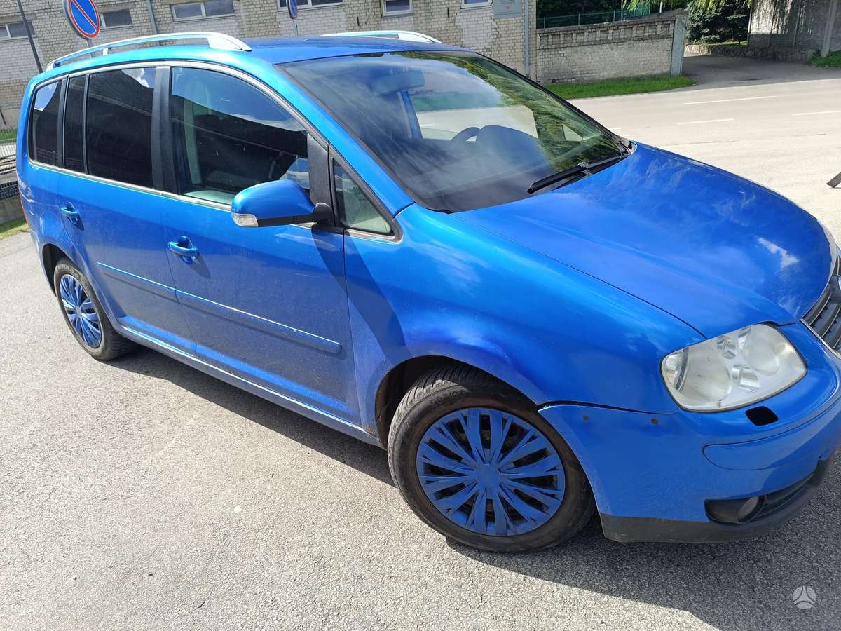 Volkswagen Touran, 2005