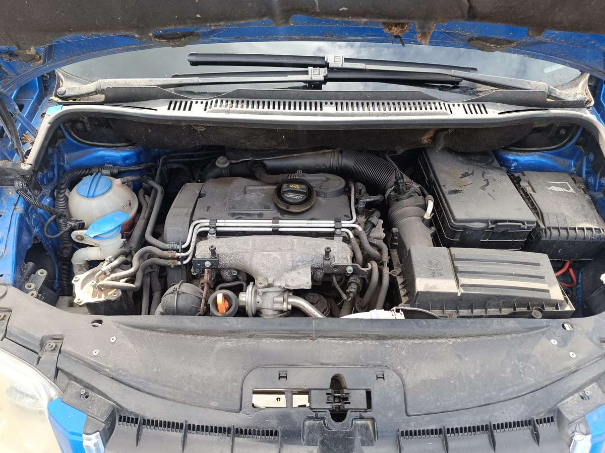 Volkswagen Touran 2005 — photo 10