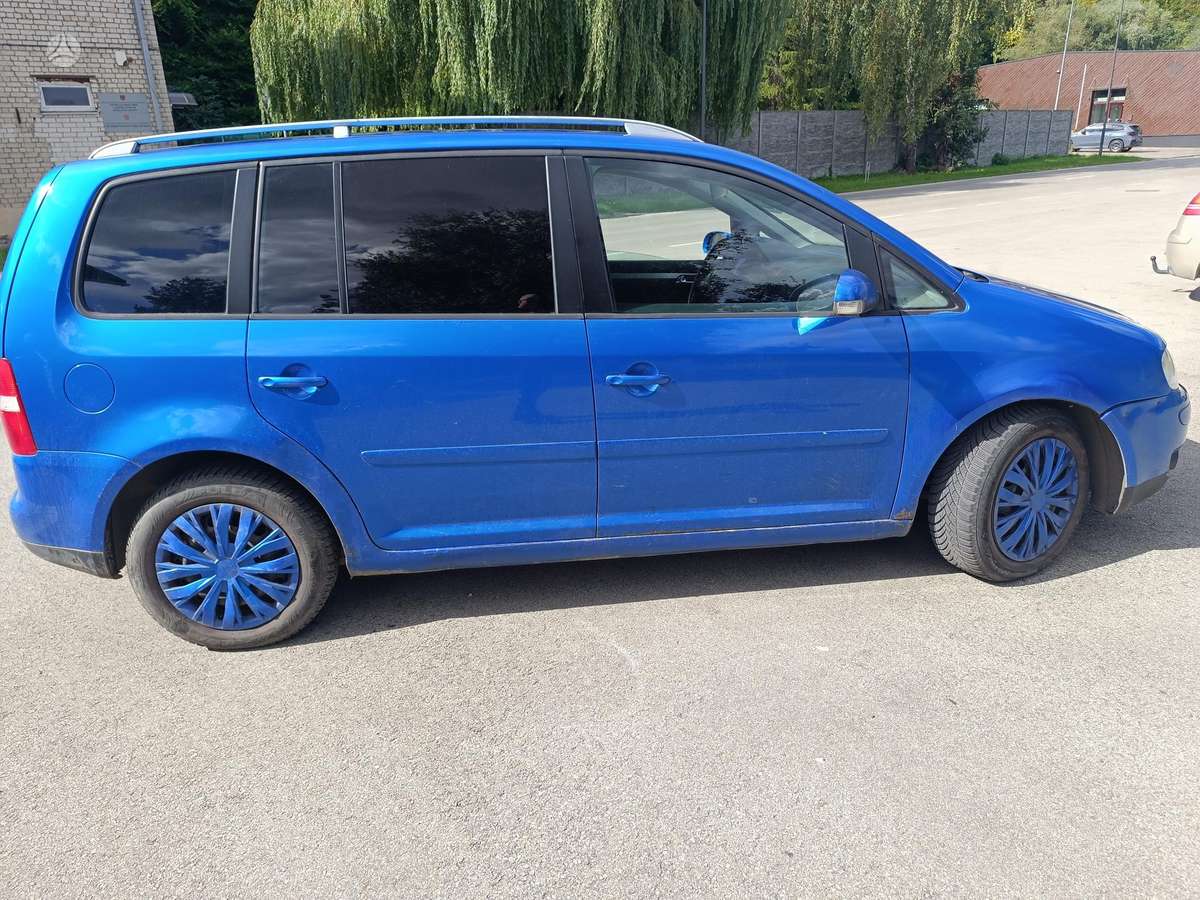 Volkswagen Touran 2005 — photo 5