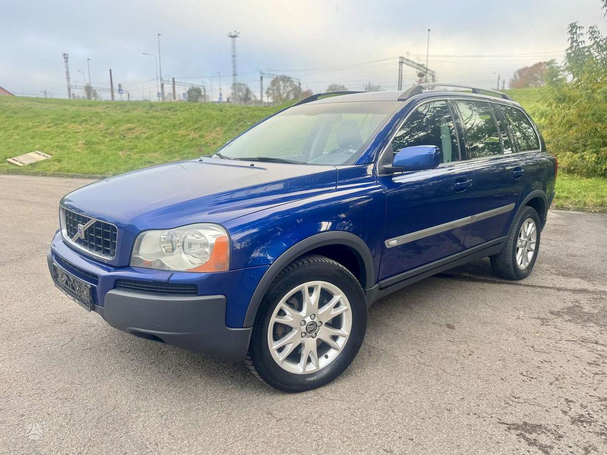 Volvo XC90 2006 — rear view