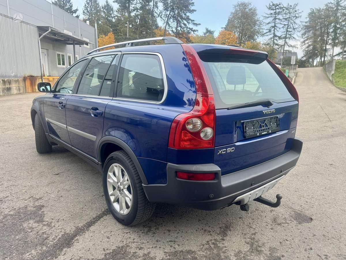 Volvo XC90 2006 — engine 2401 cm³, 163 HP (120kW)