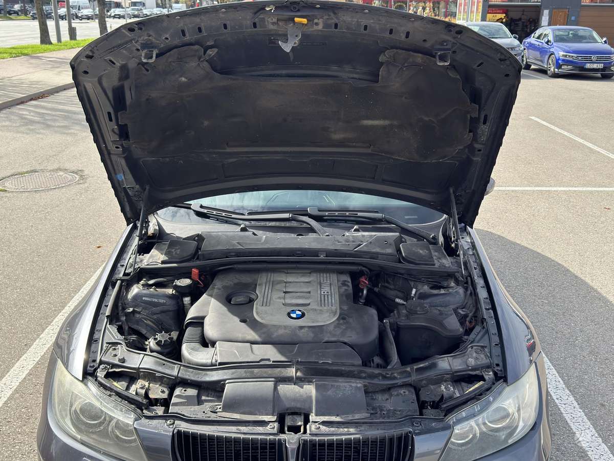 BMW 325 2007 — photo 9