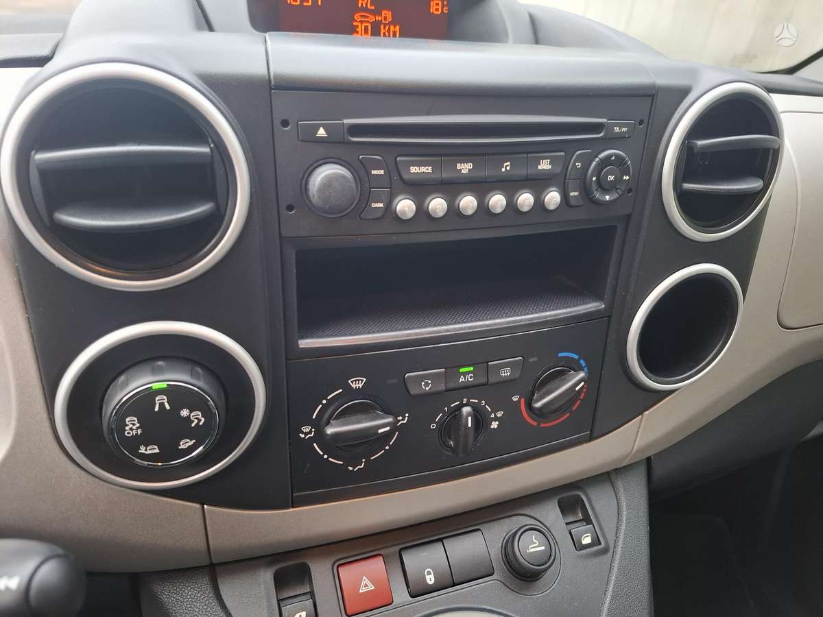 Citroen Berlingo 2015 — photo 15
