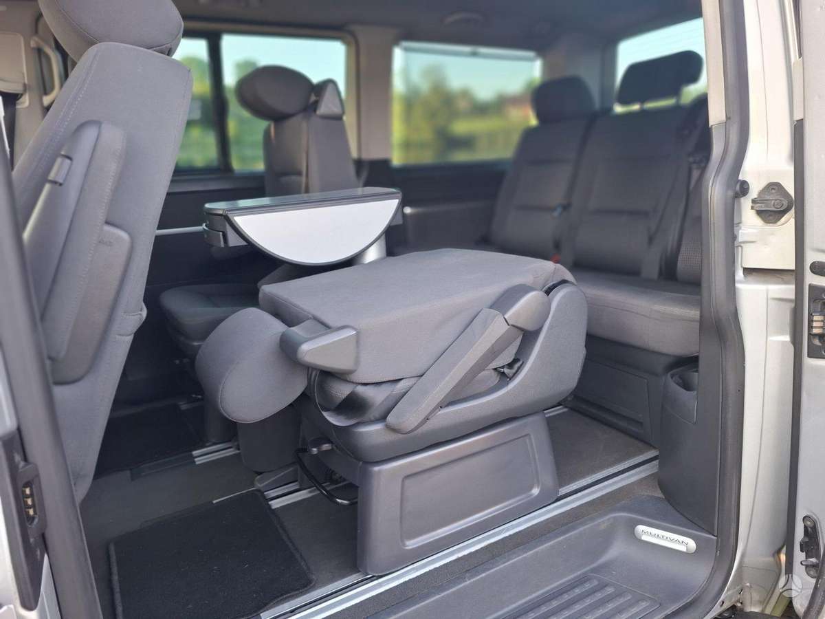 Volkswagen Multivan 2007 — photo 10
