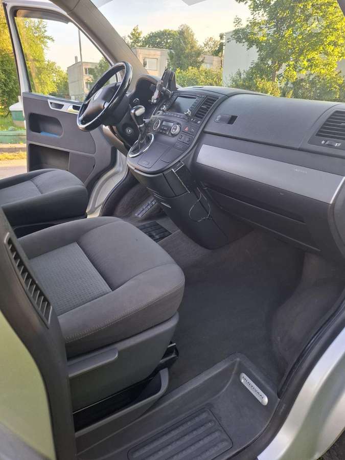 Volkswagen Multivan 2007 — photo 11