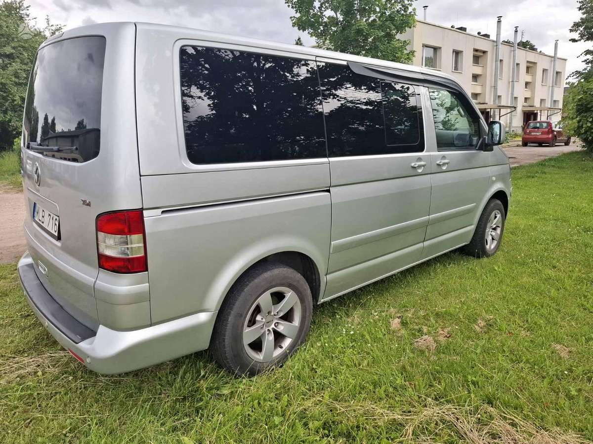 Volkswagen Multivan 2007 — interior