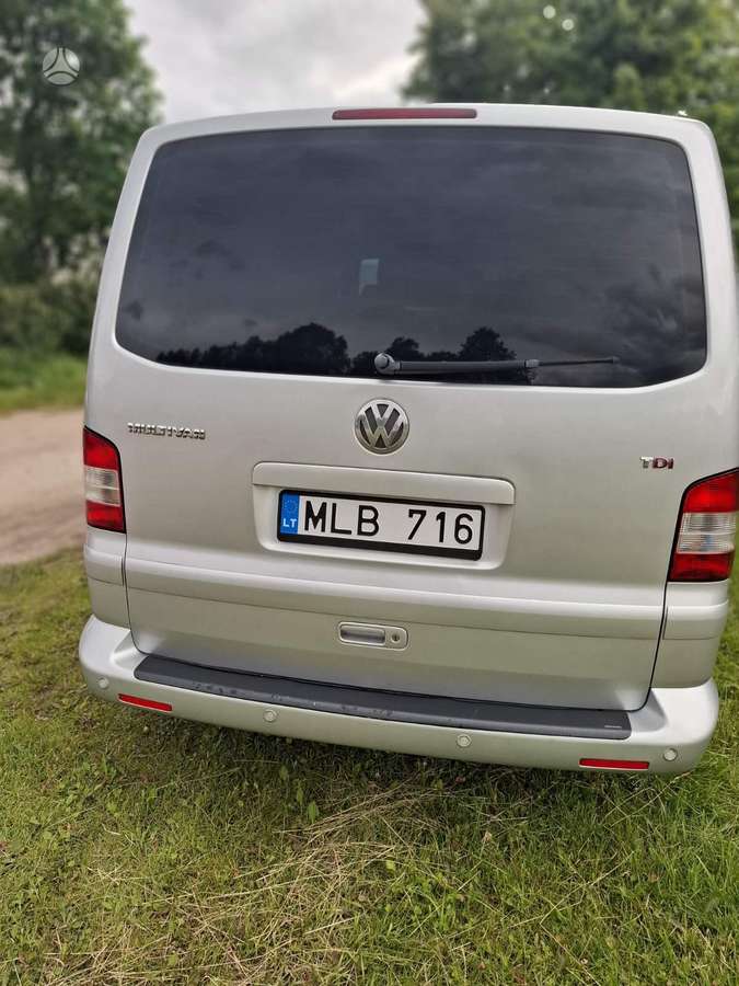 Volkswagen Multivan 2007 — engine 2461 cm³, 131 HP (96kW)