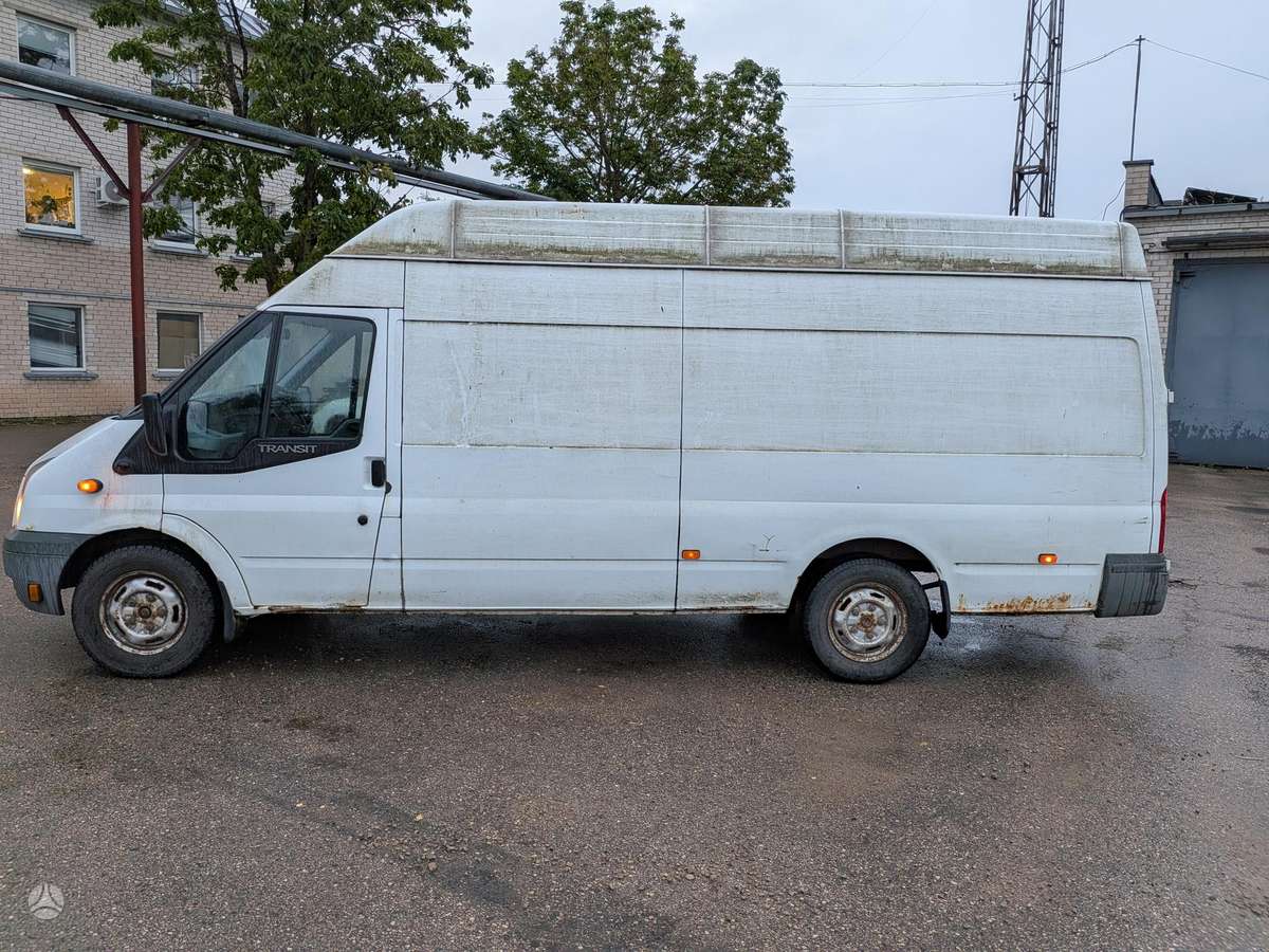 Ford Transit 2012 — engine 2402 cm³, 140 HP (103kW)