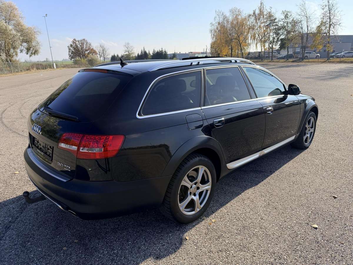 Audi A6 2010 — двигун 2967 cm³, 239 HP (176kW)