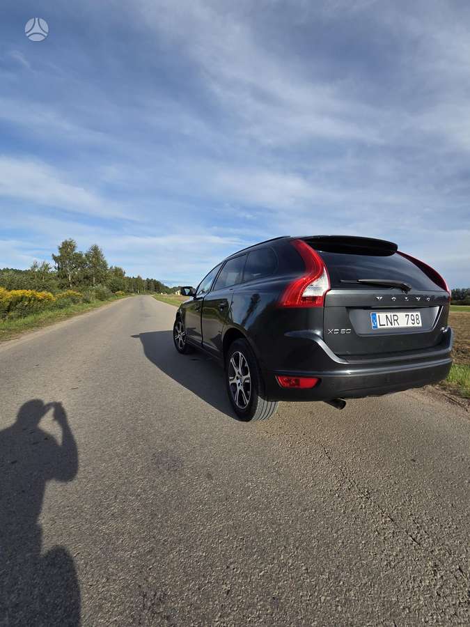 Volvo XC60 2008 — interior