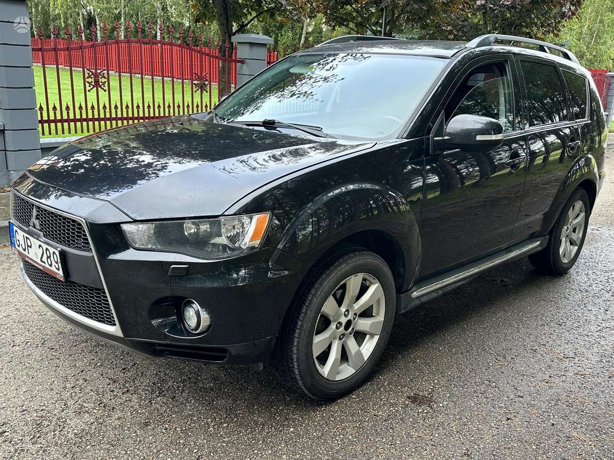 Mitsubishi Outlander, 2013