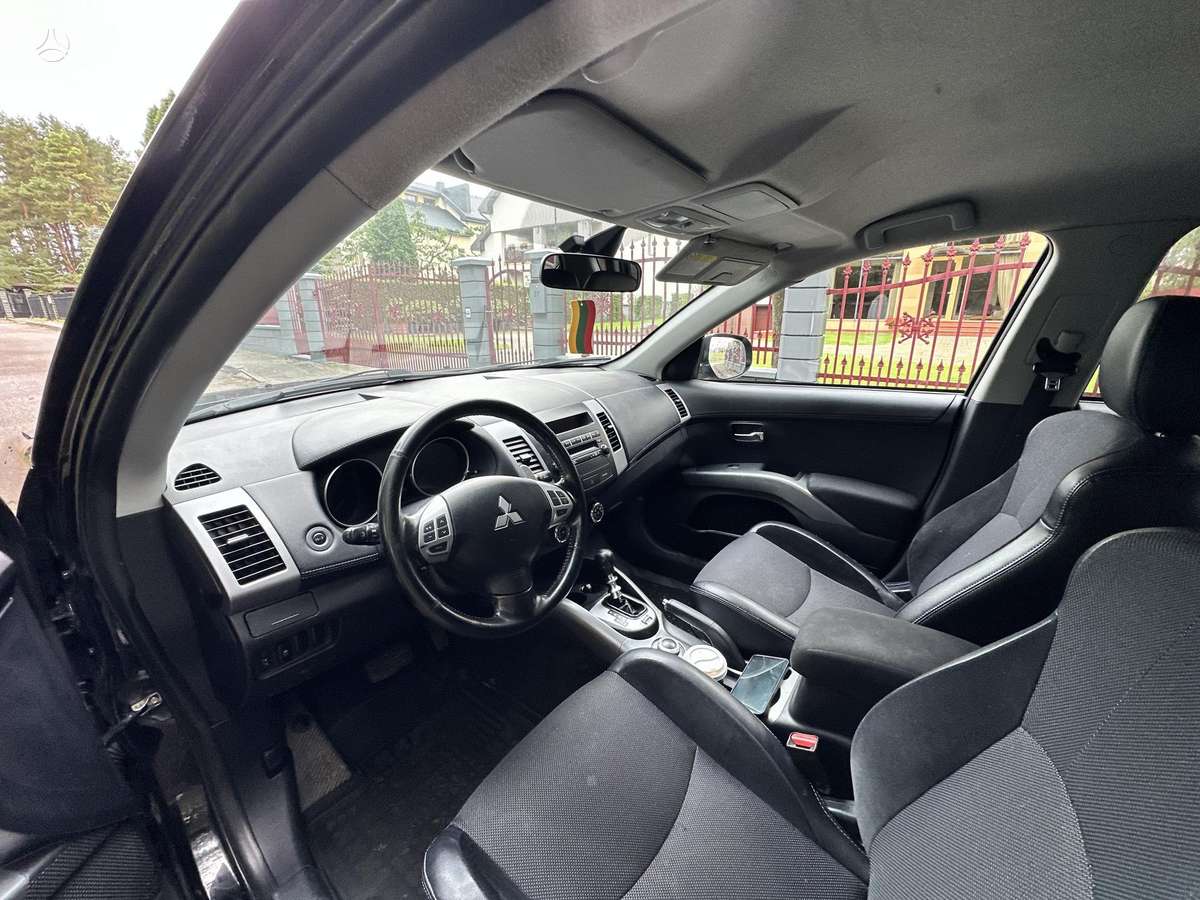 Mitsubishi Outlander 2013 — photo 7