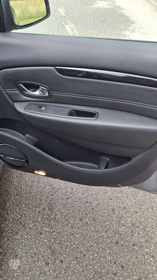 Renault Scenic 2014 — фото 15