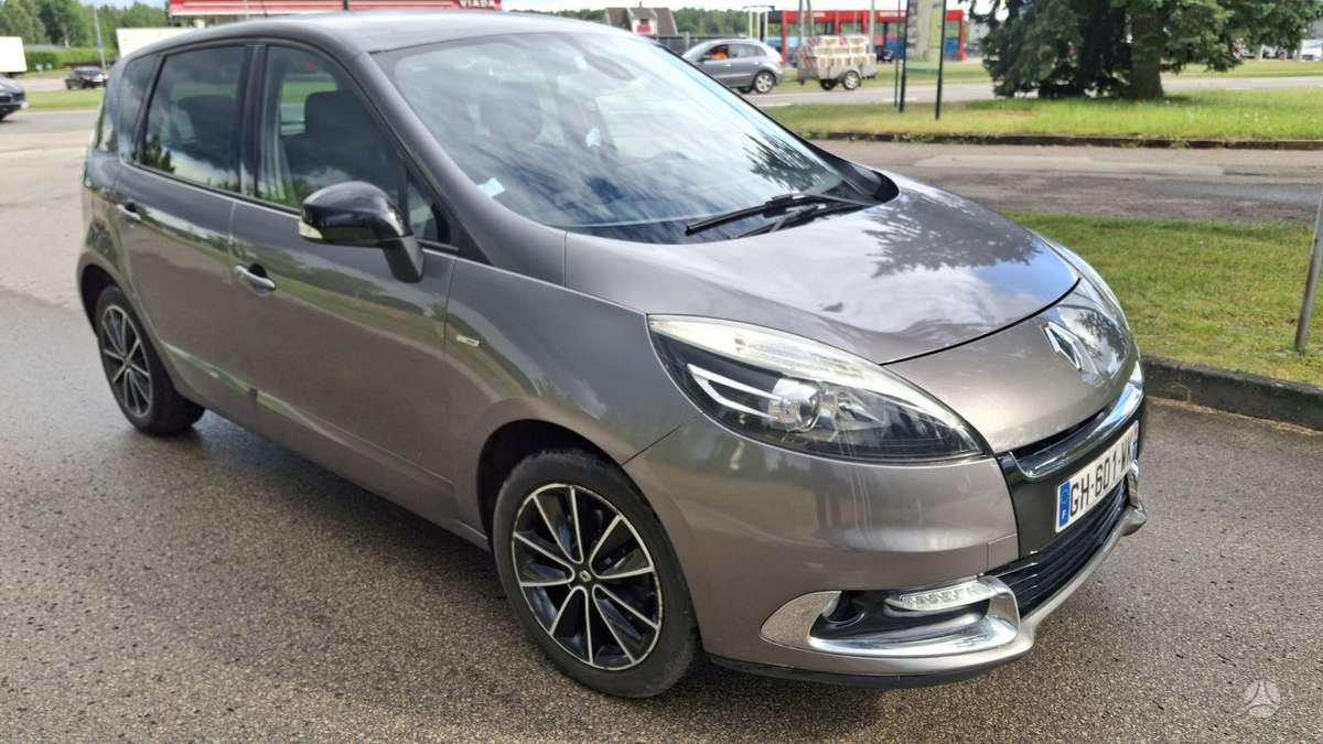Renault Scenic 2014 — салон