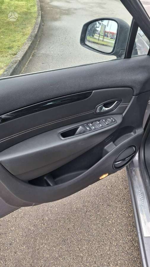 Renault Scenic 2014 — фото 9