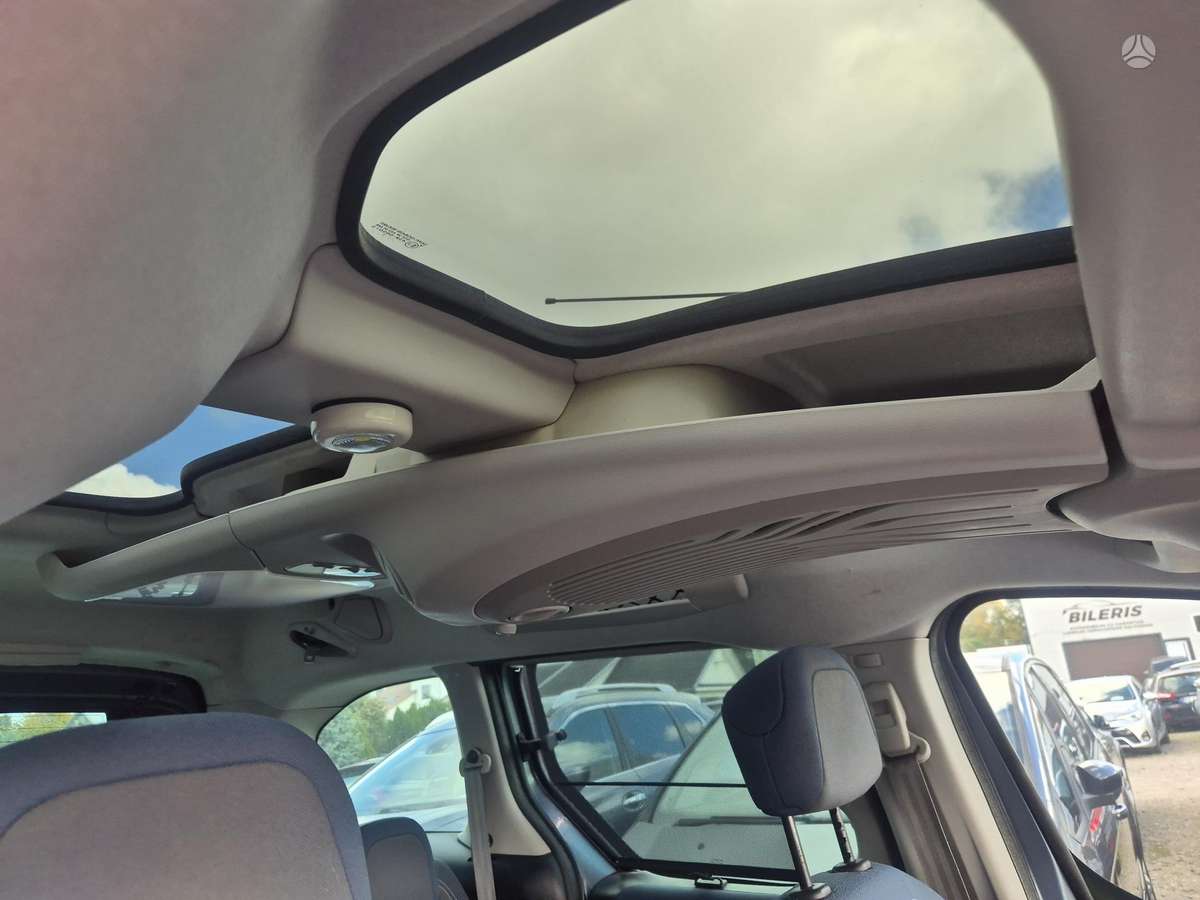 Citroen Berlingo 2012 — photo 12