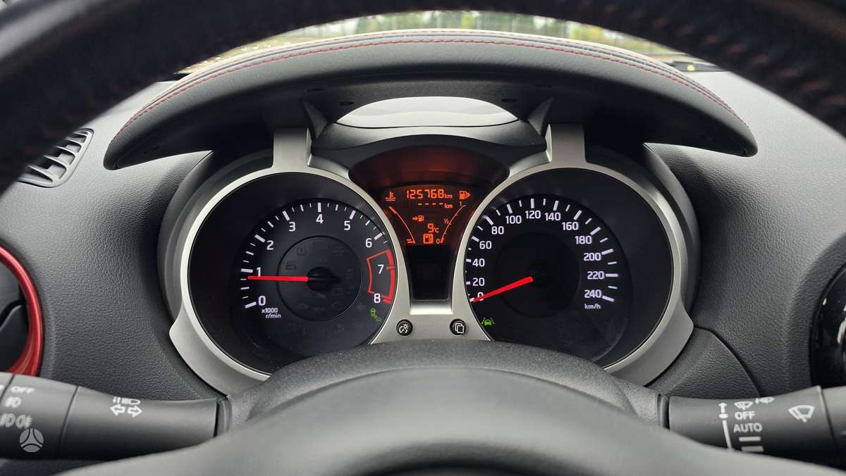 Nissan Juke 2014 — фото 17