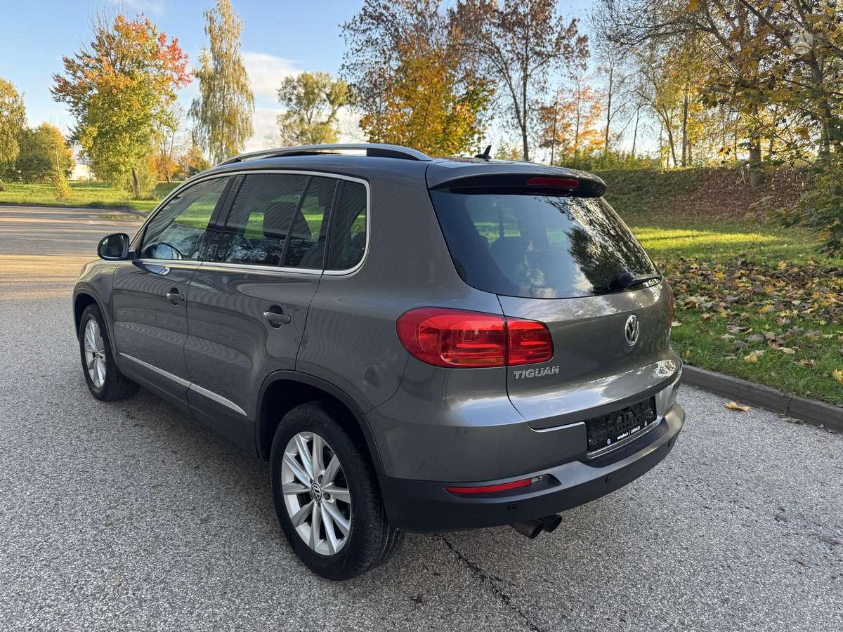 Volkswagen Tiguan 2012 — салон