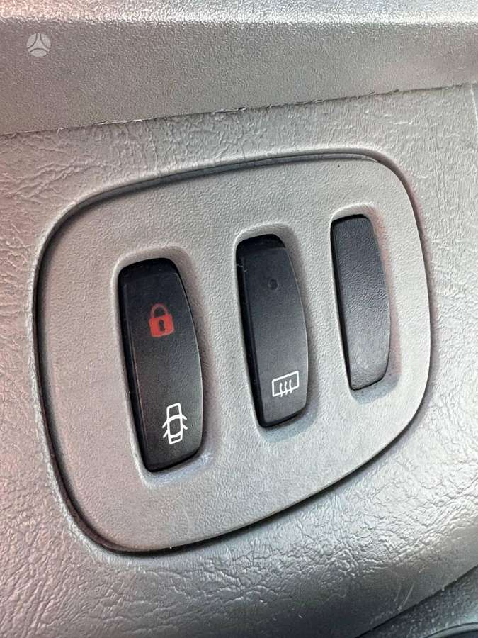 Renault Trafic 2009 — photo 19