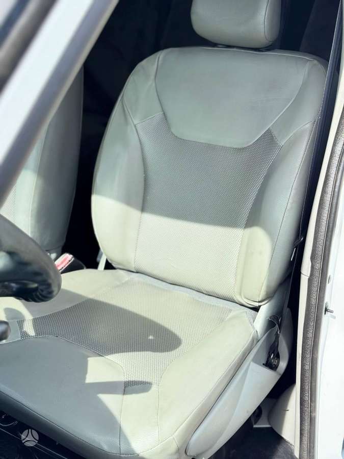 Renault Trafic 2009 — photo 9
