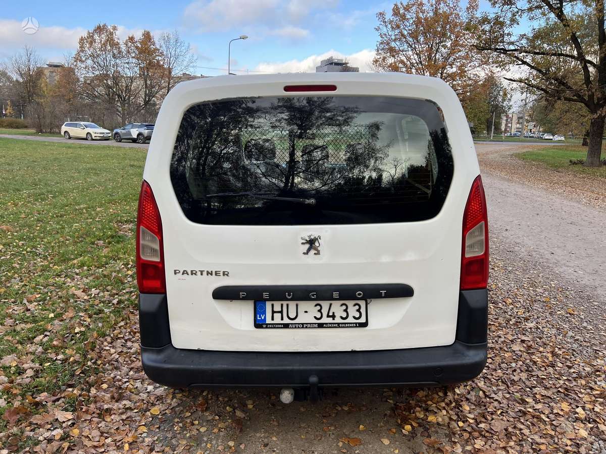 Peugeot Partner 2011 — двигун 1600 cm³
