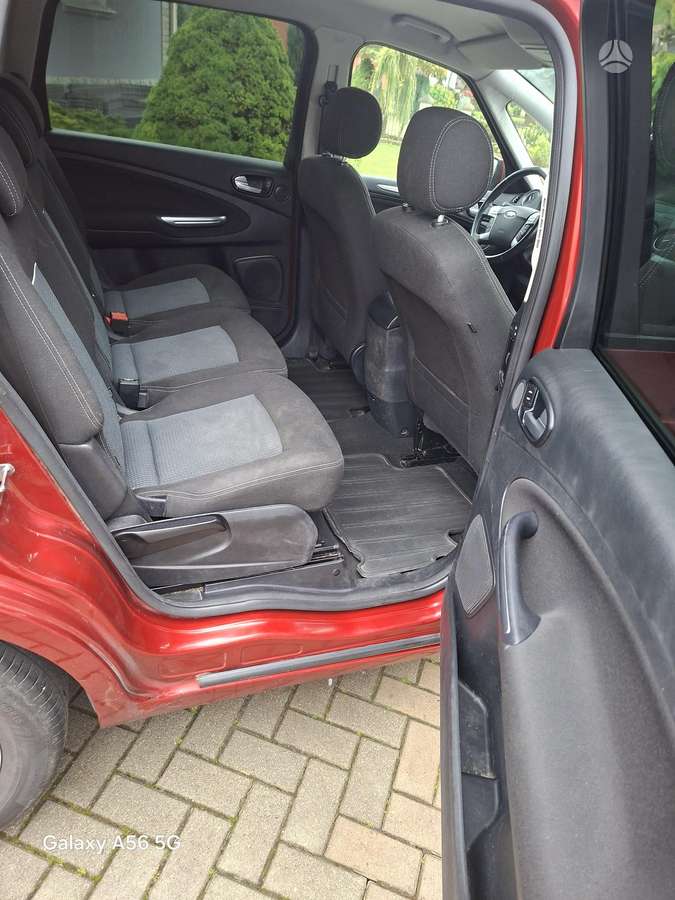 Ford S-MAX 2013 — photo 13