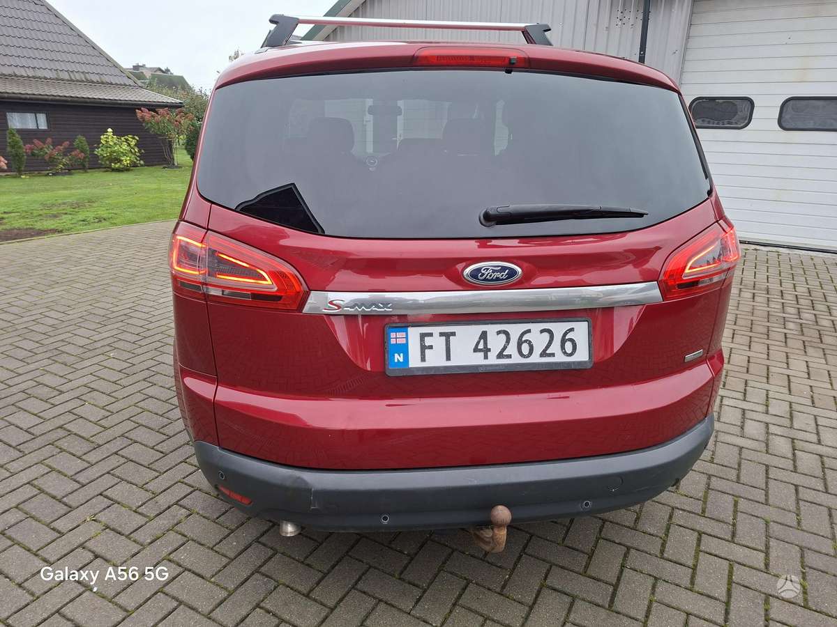 Ford S-MAX 2013 — photo 6