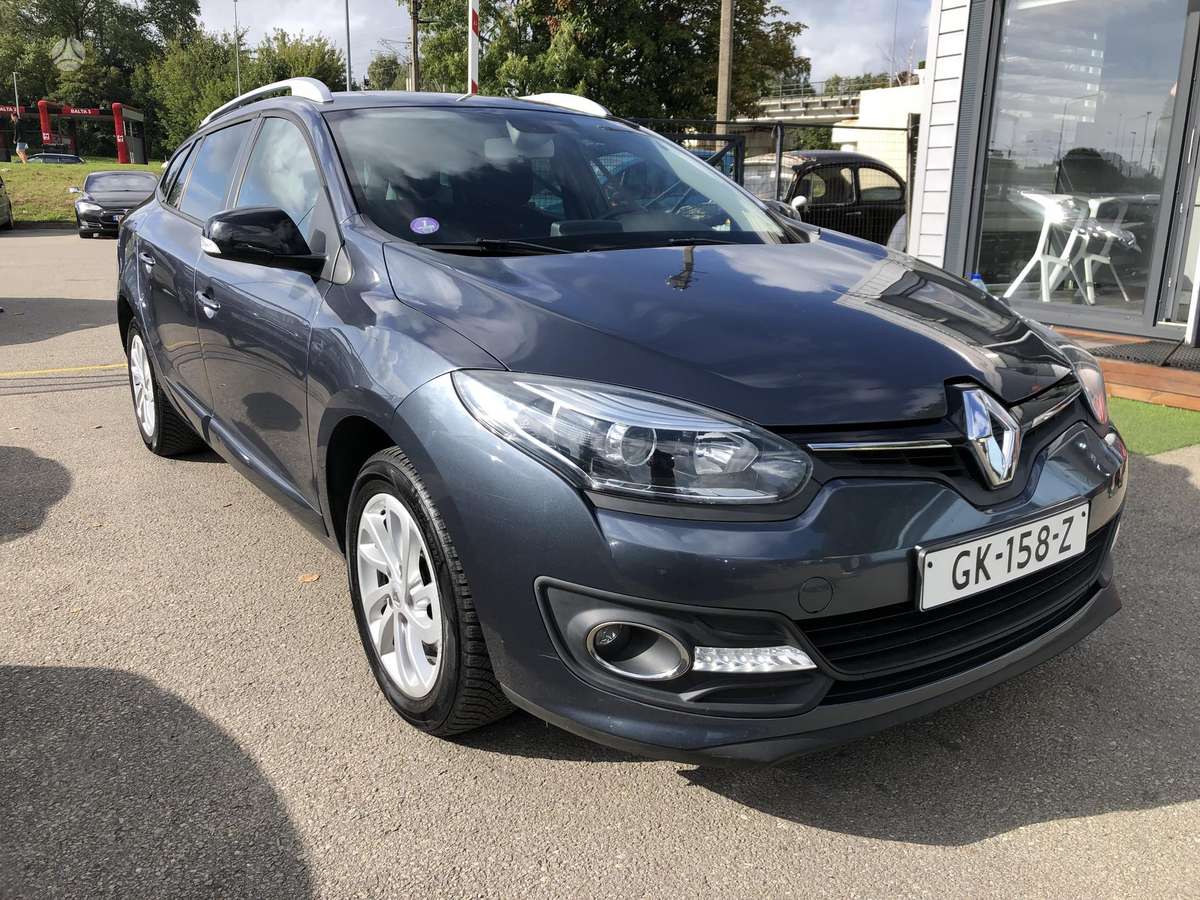 Renault Megane 2015 — rear view