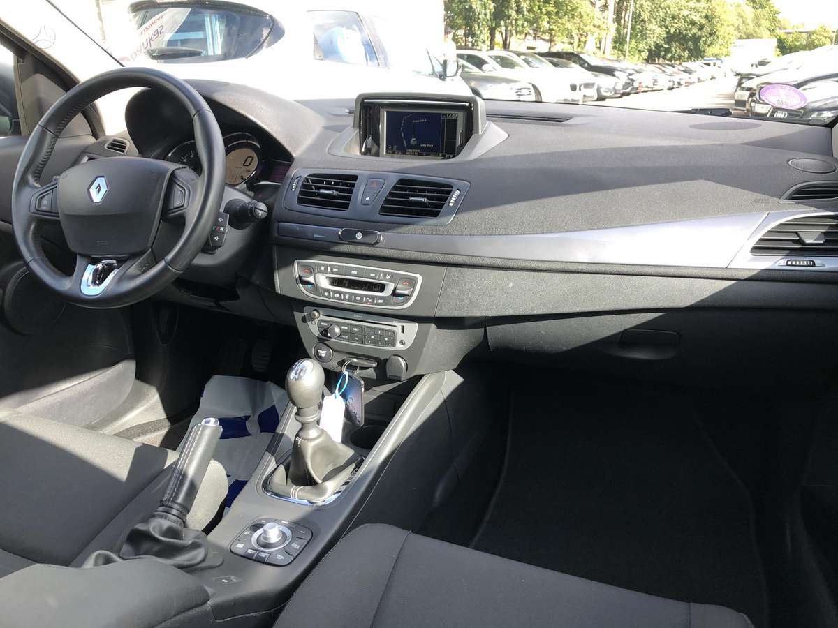 Renault Megane 2015 — photo 9