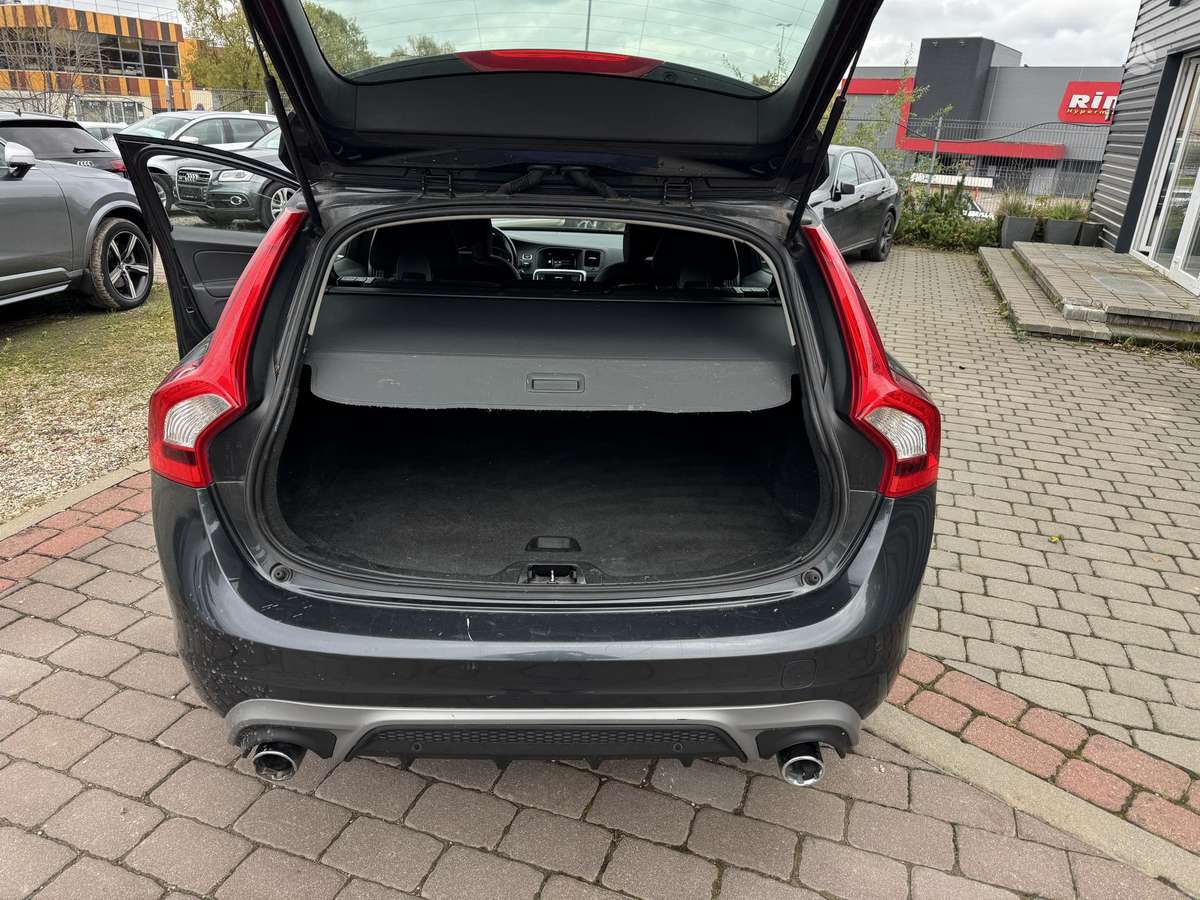 Volvo V60 2013 — photo 5